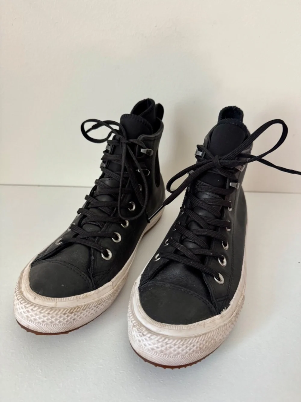 Converse Chuck Taylor All Star Waterproof Leather Boot High Top Black Women's 8 - Picture 3 of 9